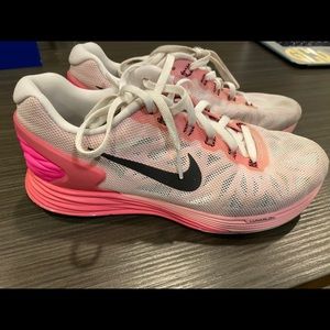 Nike Lunari kids tennis shoes